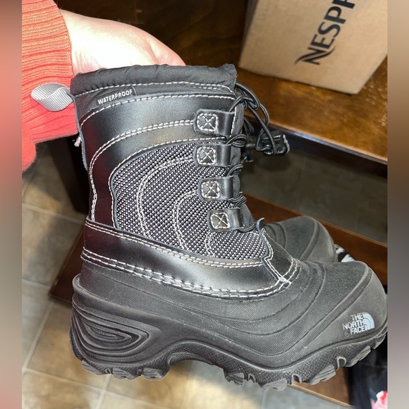 Boys the north face snow boots size 11 toddler black - Picture 1 of 6